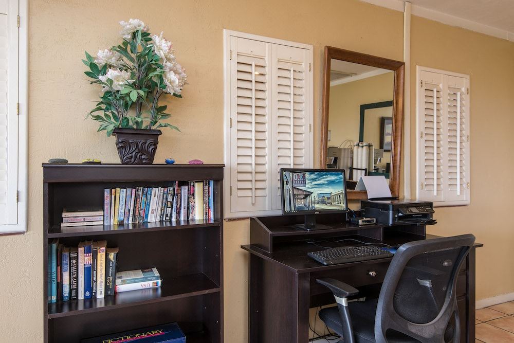 Photo of Livingroom in Tombstone