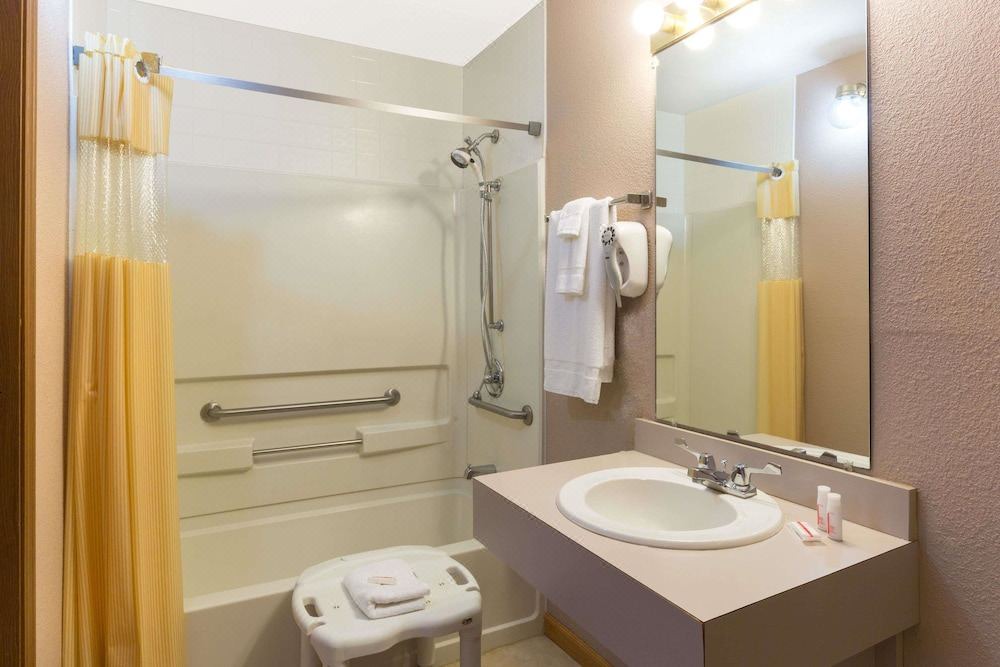 Photo of Bathroom in Mount Vernon