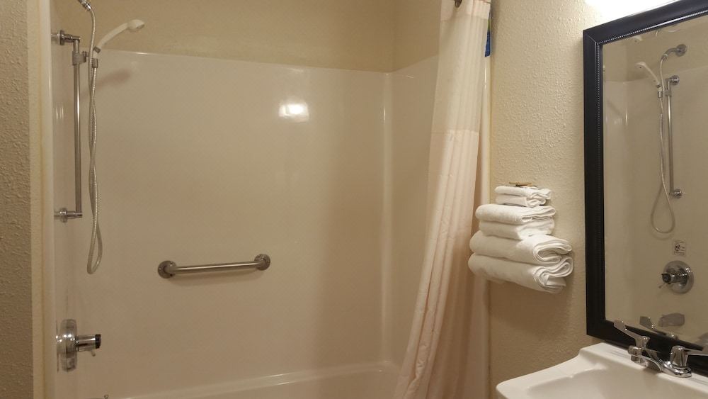 Photo of Bathroom in Tuscola