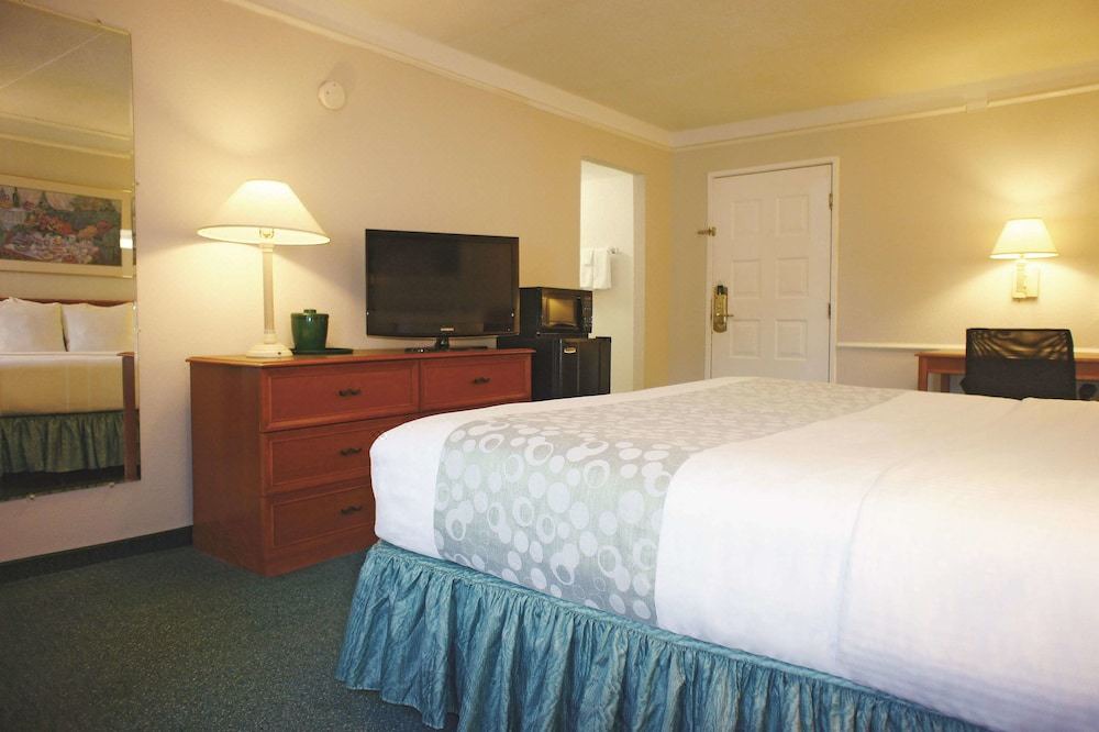 Photo of Bedroom in Lenexa
