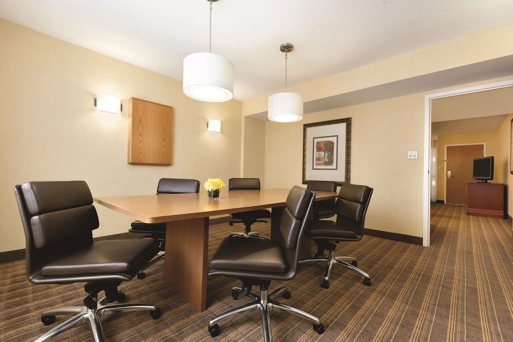 Photo of Livingroom in Greenville - Spartanburg