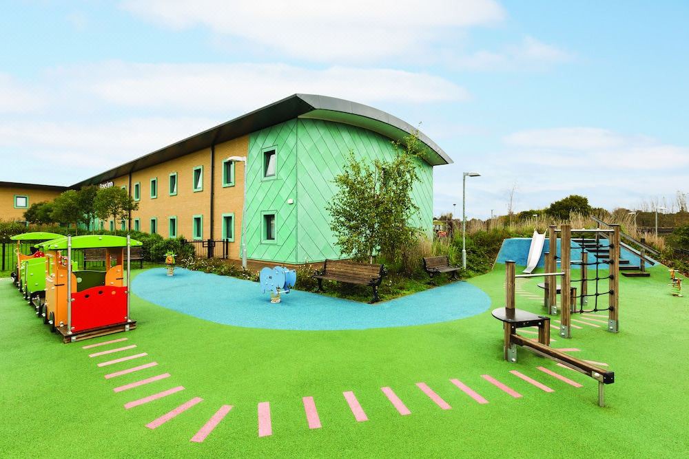 Photo of Others in Cobham