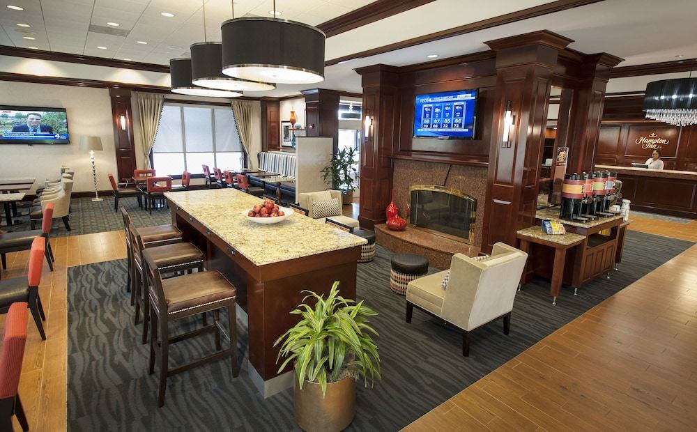 Photo of Livingroom in Potomac Falls