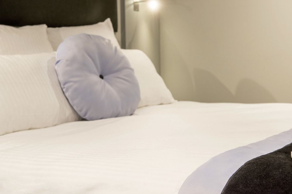 Photo of Bedroom in Jules Ferry - Recamier