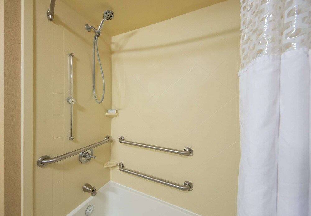 Photo of Bathroom in Tropic