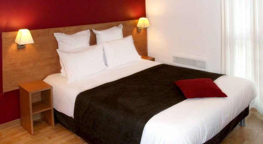 Photo of Bedroom in Saint-Serge