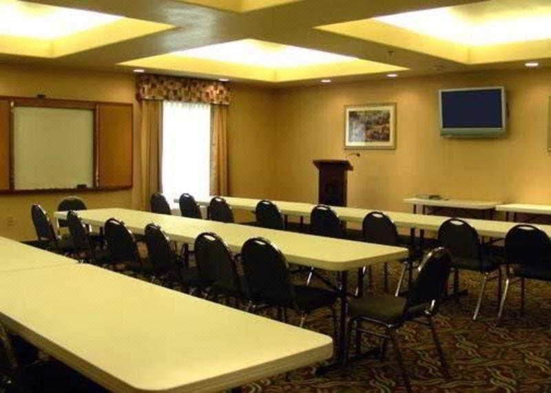 Photo of Livingroom in Springdale