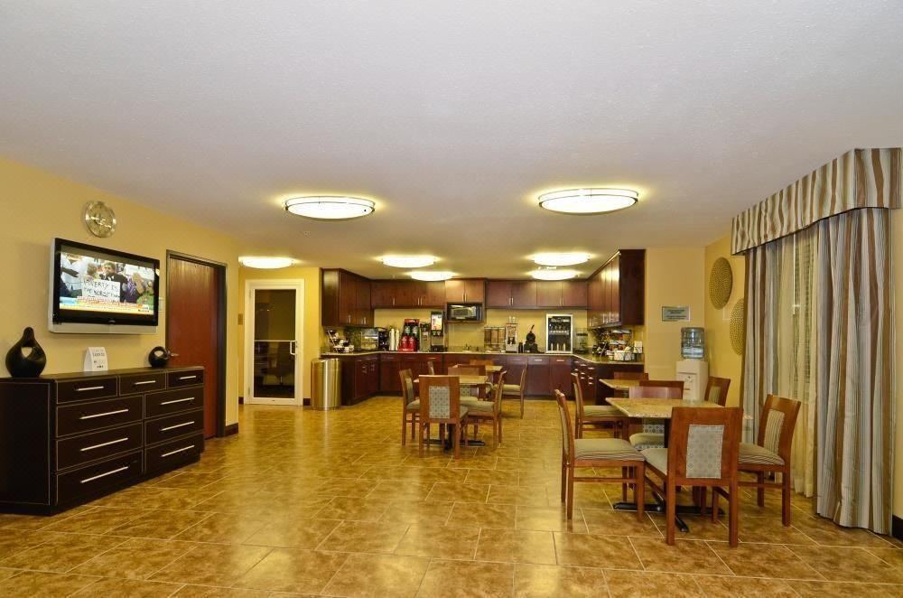 Photo of Livingroom in Lafayette