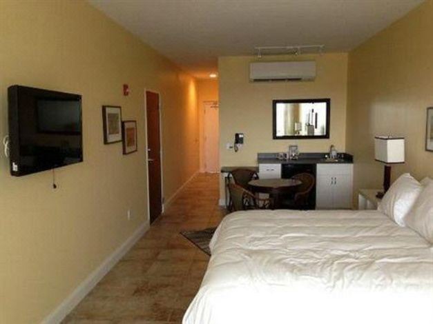 Photo of Bedroom in Tavares