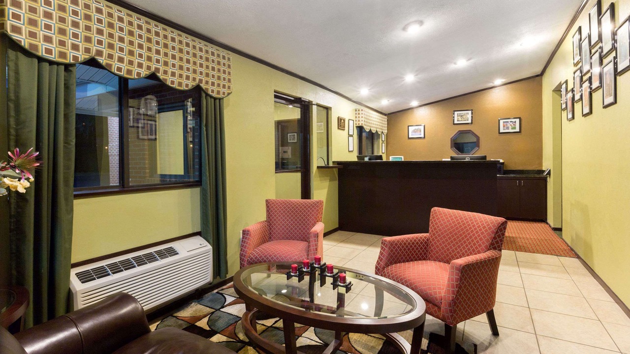 Photo of Livingroom in Mount Vernon