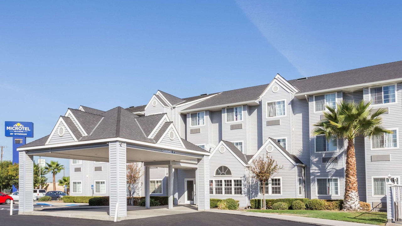 Photo of Buildings in Ceres