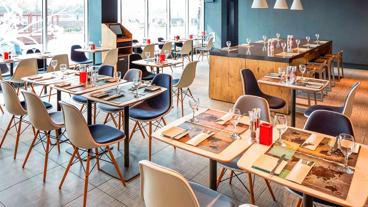 Photo of Livingroom in Borehamwood