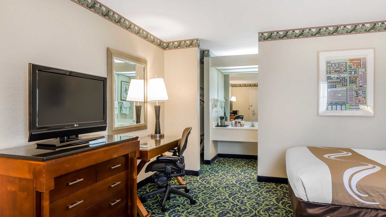 Photo of Livingroom in Lexington
