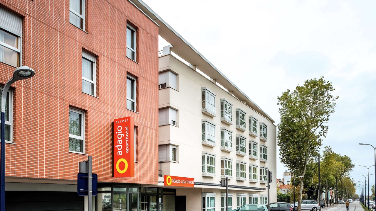Photo of Buildings in Clamart