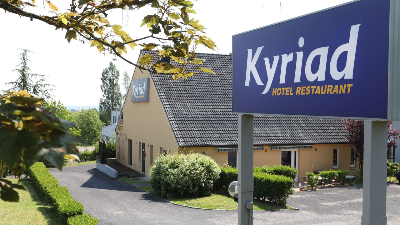 Photo of Buildings in Ludres