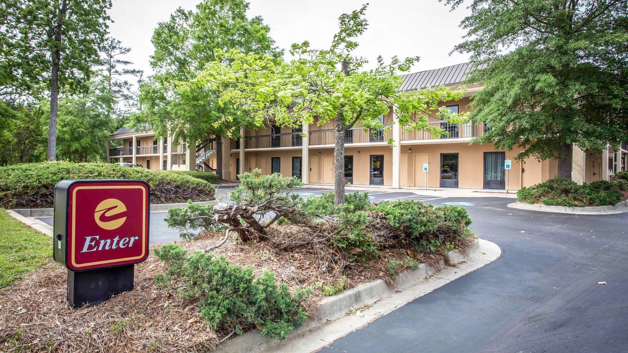 Photo of Buildings in Aiken