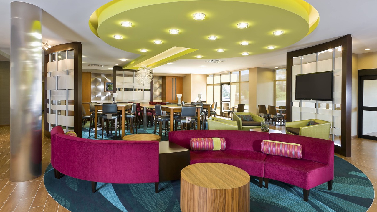 Photo of Livingroom in Oxford Valley