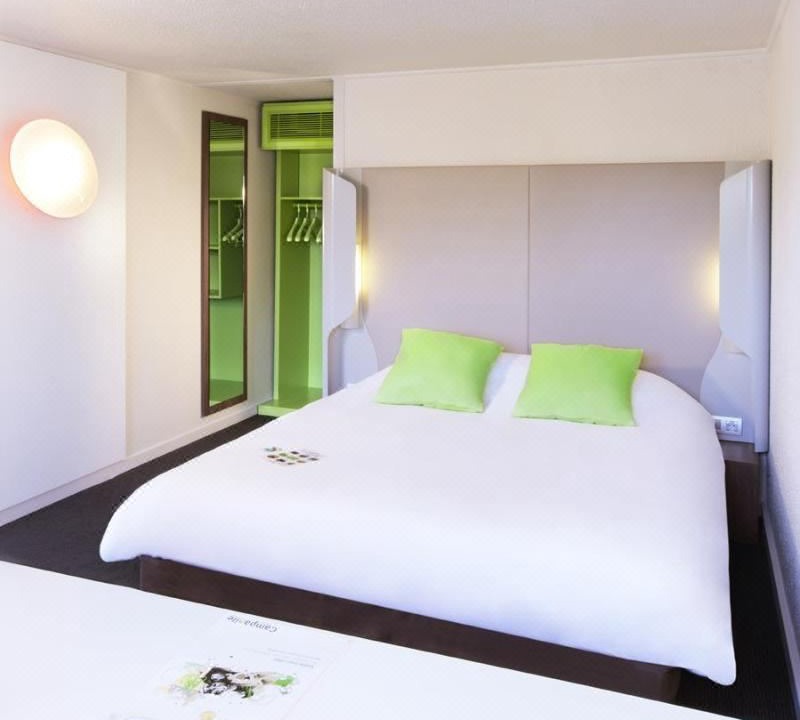Photo of Bedroom in Levallois-Perret