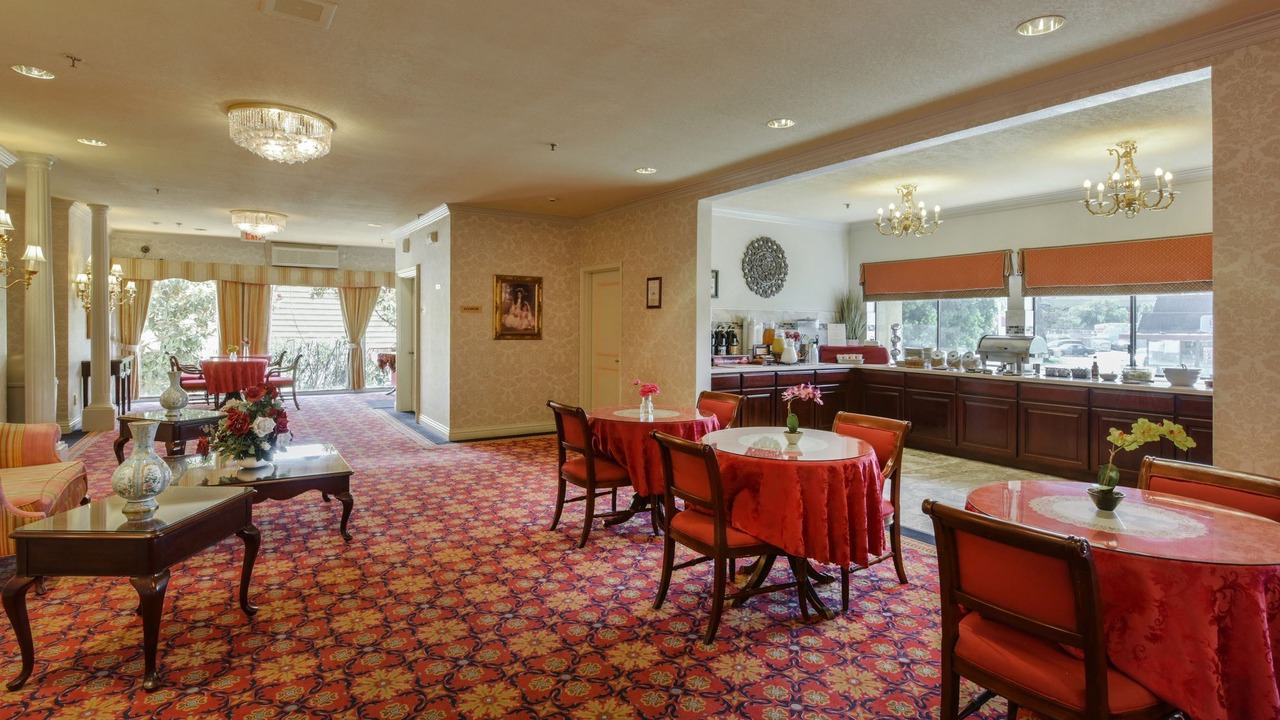 Photo of Livingroom in Campbell