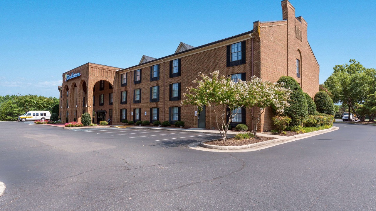 Photo of Buildings in Yorktown