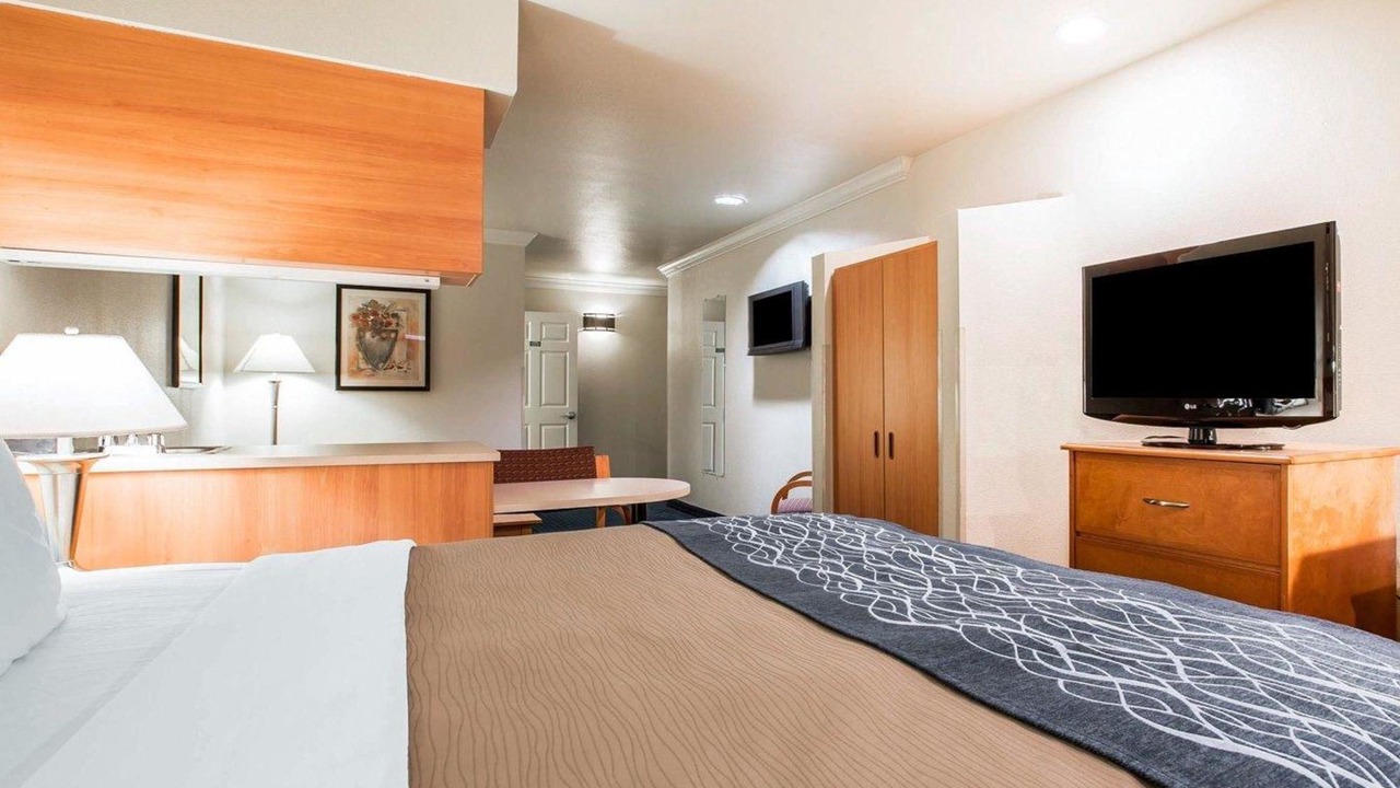 Photo of Bedroom in Salinas