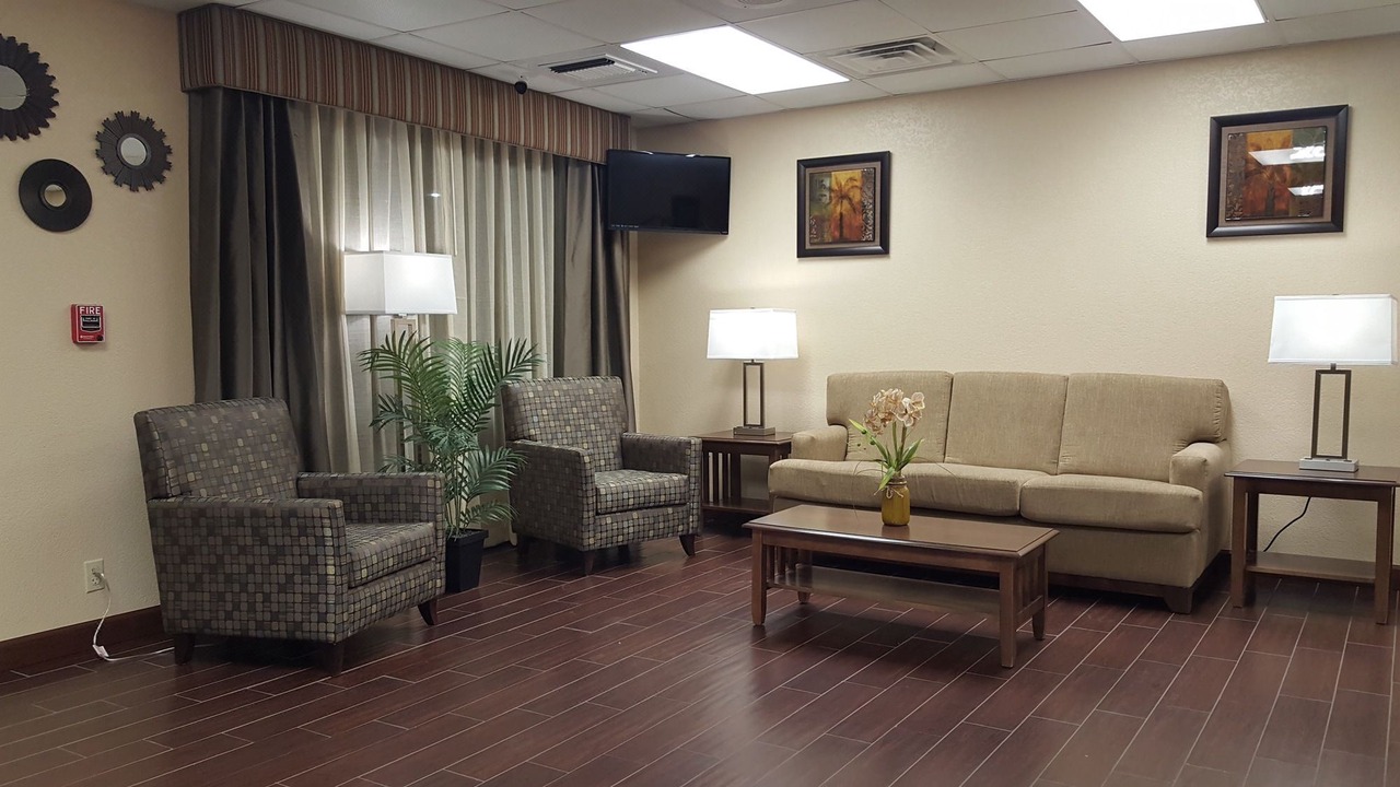 Photo of Livingroom in Shawnee