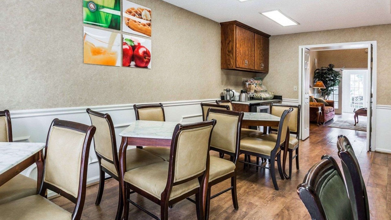 Photo of Livingroom in Bainbridge