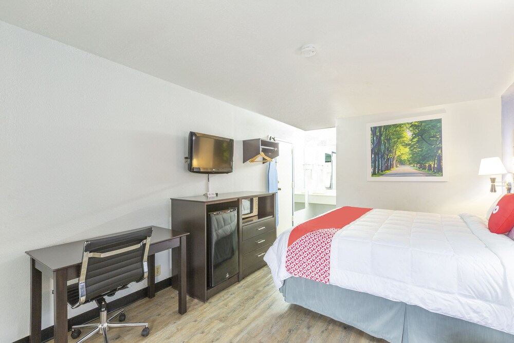 Photo of Bedroom in Broadmoor