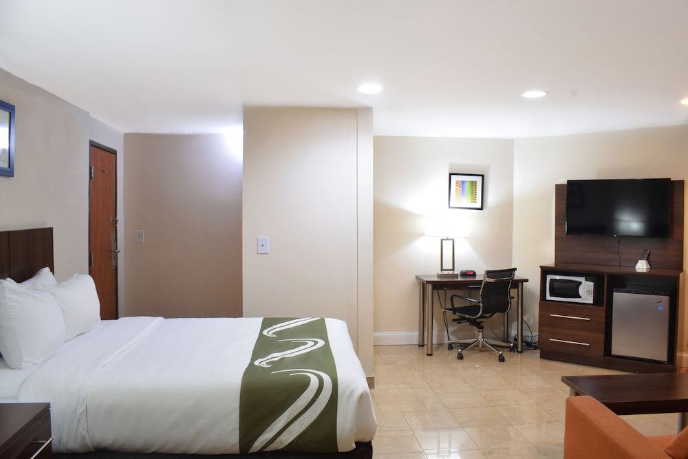 Photo of Bedroom in Middletown