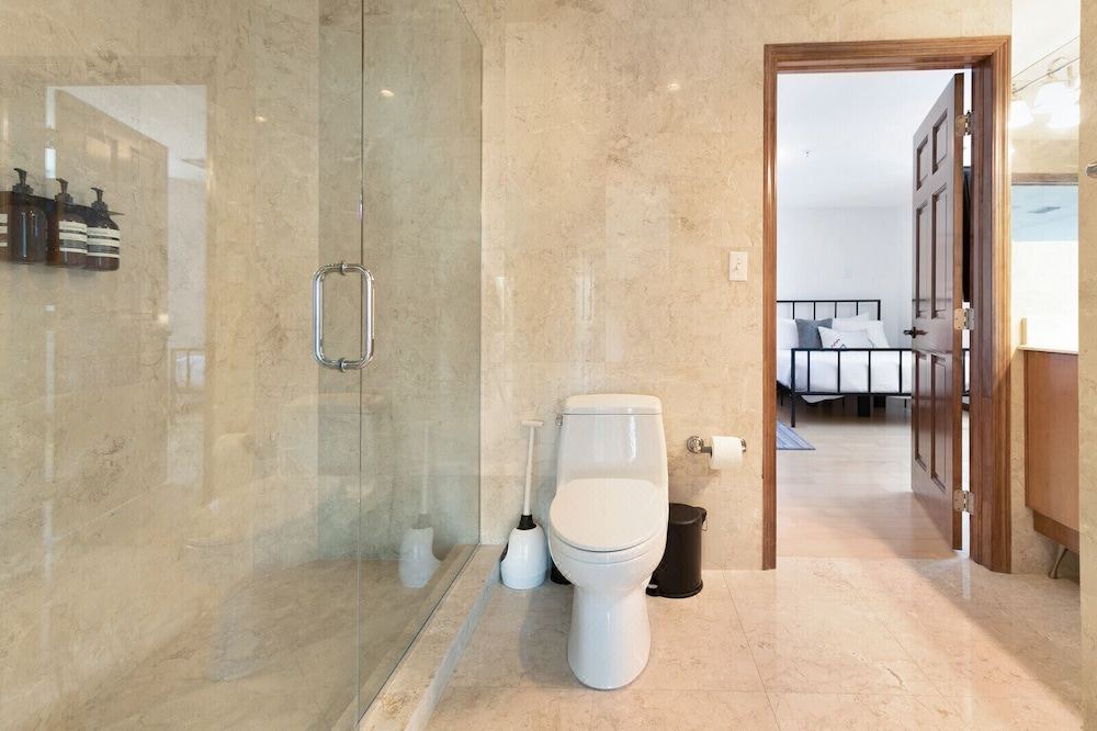 Photo of Bathroom in North Bay Village