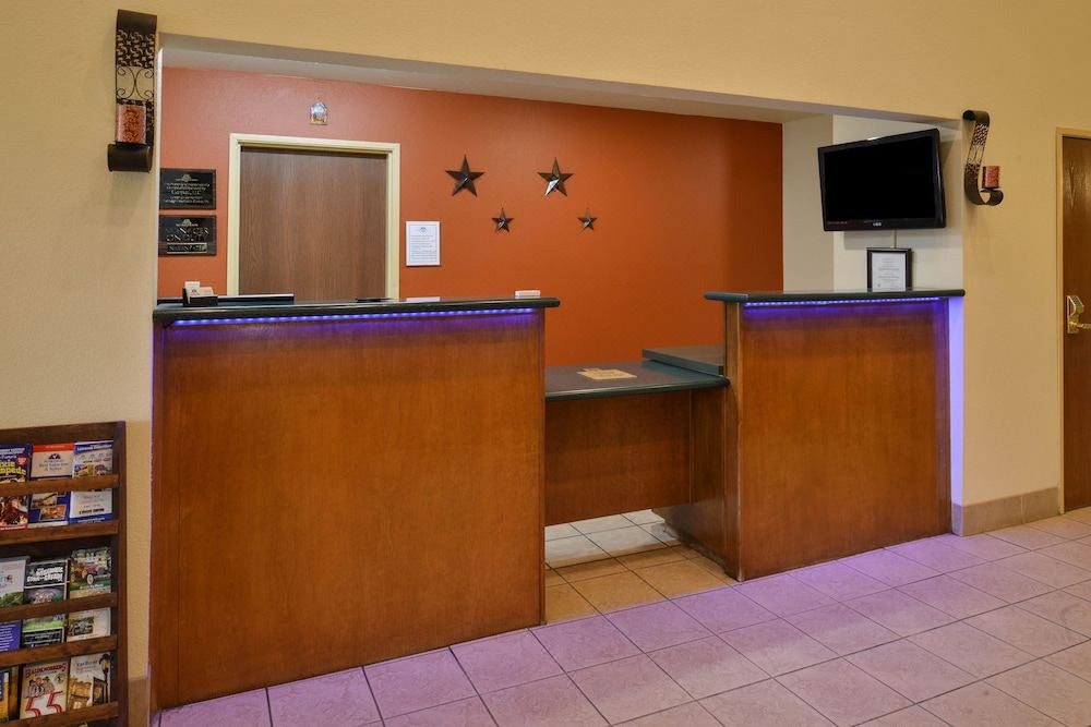 Photo of Bedroom in Star City