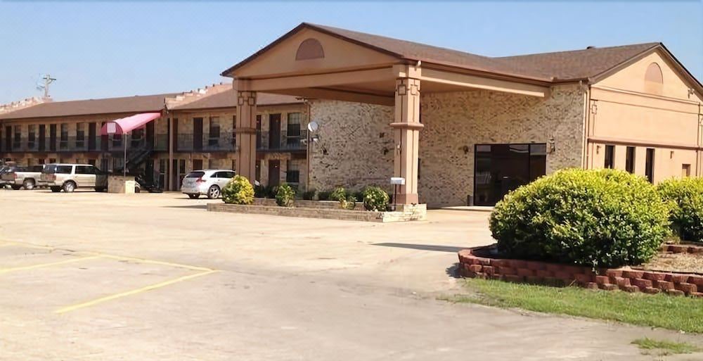 Photo of Buildings in Dumas