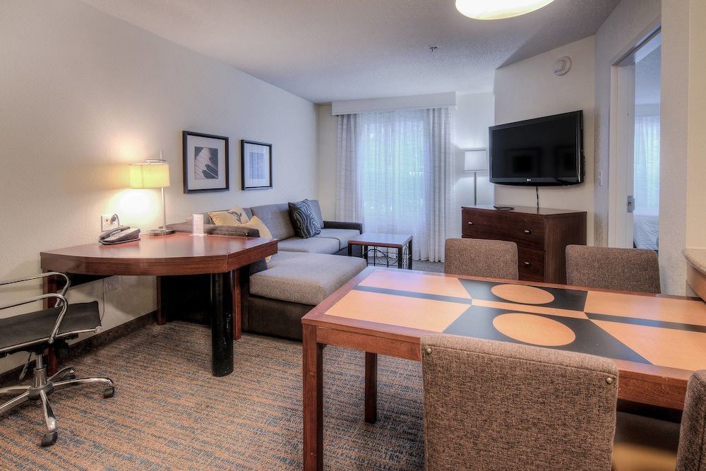 Photo of Livingroom in Chapel Hill