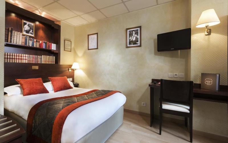 Photo of Bedroom in 13th Arrondissement