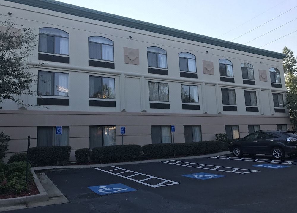 Photo of Buildings in Gracewood