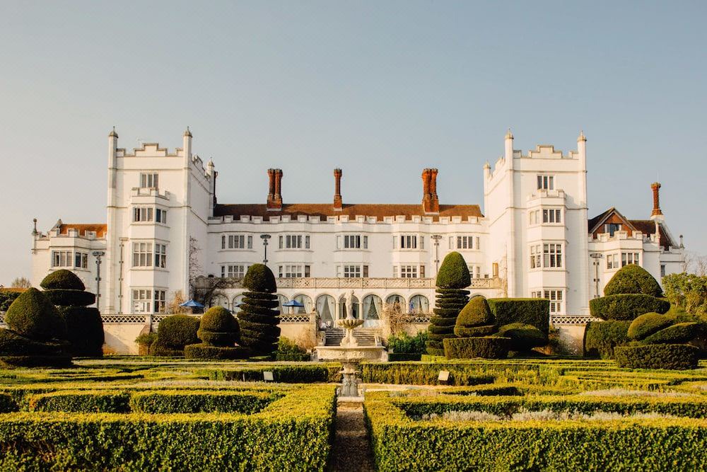Photo of Buildings in Medmenham