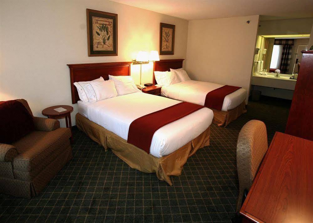 Photo of Bedroom in Aiken