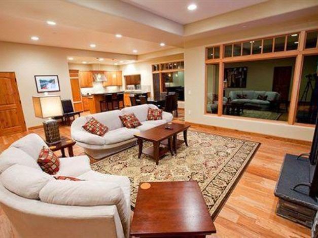 Photo of Livingroom in Hood River