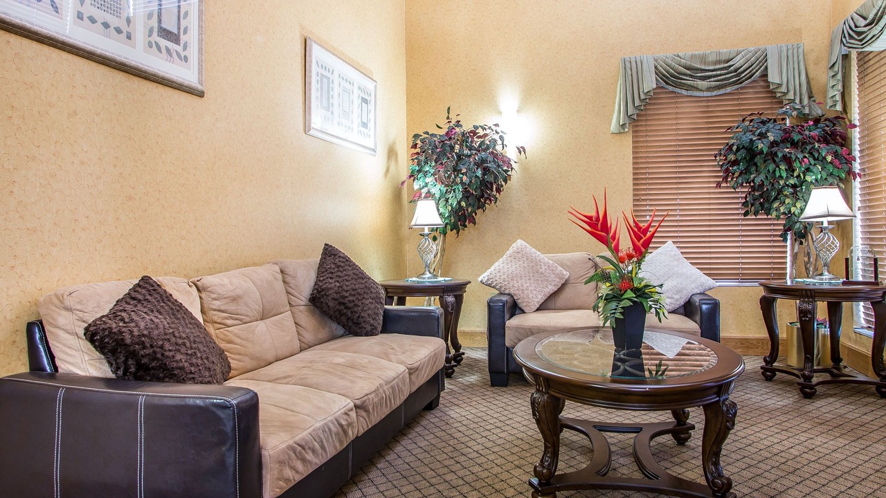 Photo of Livingroom in Rolla