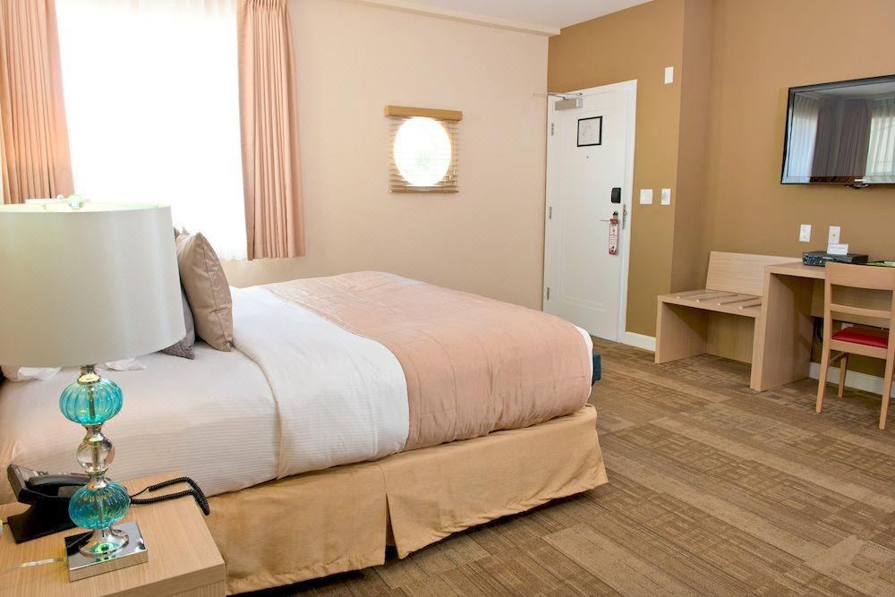 Photo of Bedroom in South Pointe