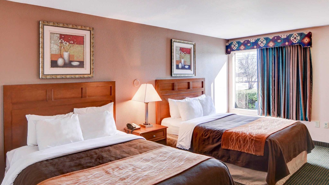 Photo of Bedroom in Forest Hill