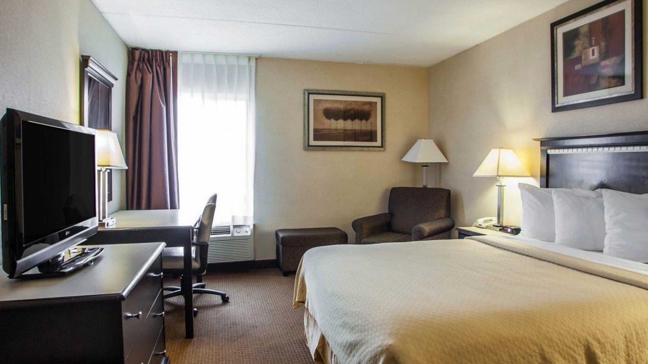 Photo of Bedroom in Fox Valley