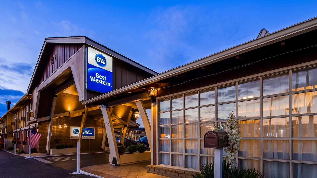 Photo of Buildings in Roseburg