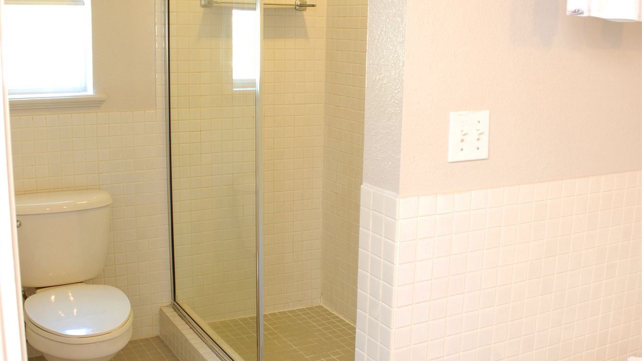 Photo of Bathroom in South Eola