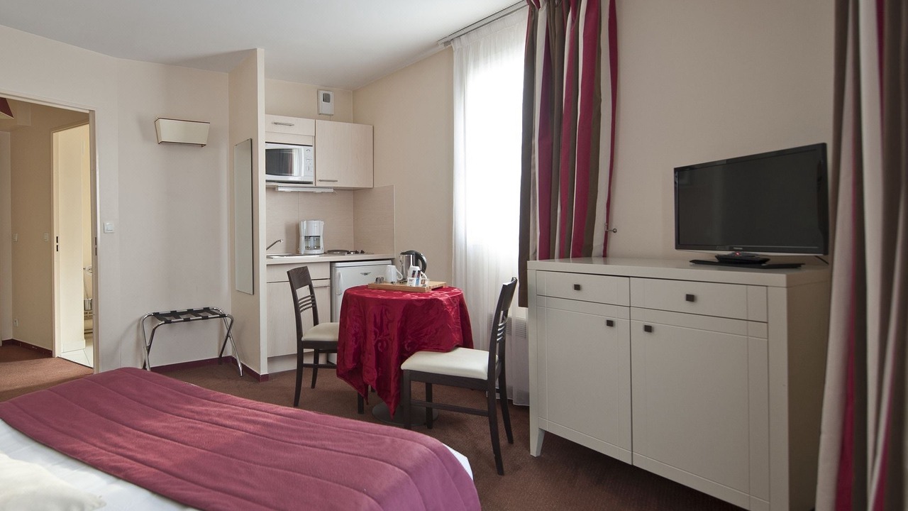 Photo of Bedroom in Chatou