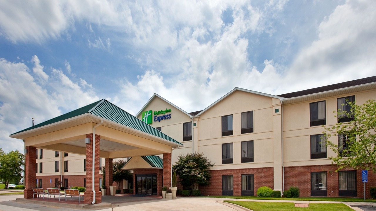 Photo of Buildings in Warrensburg