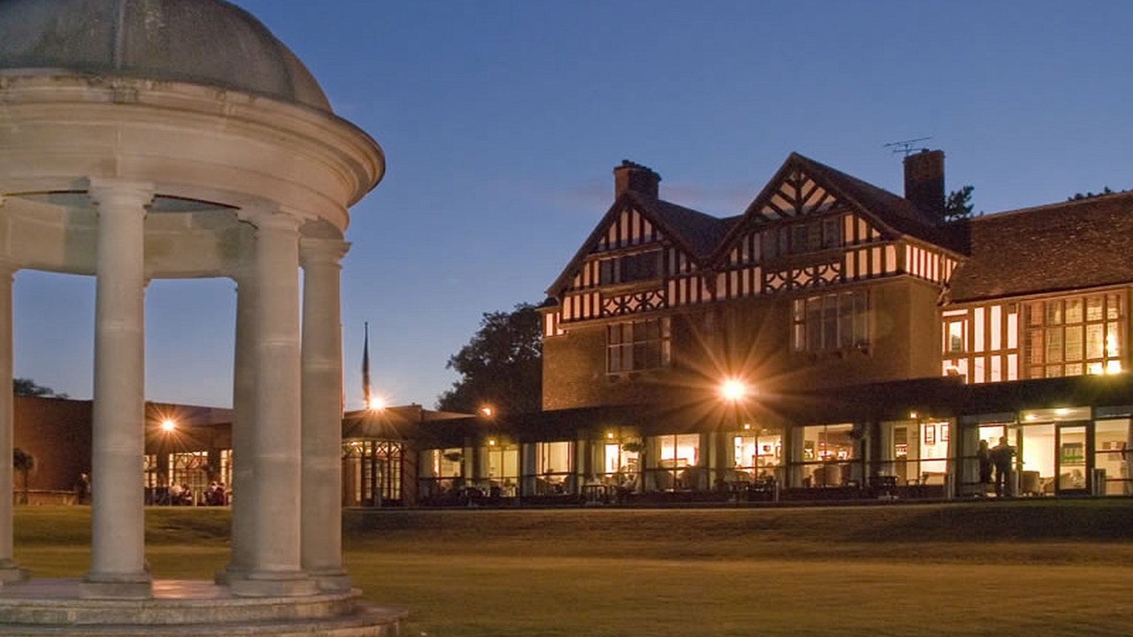 Photo of Buildings in Keresley