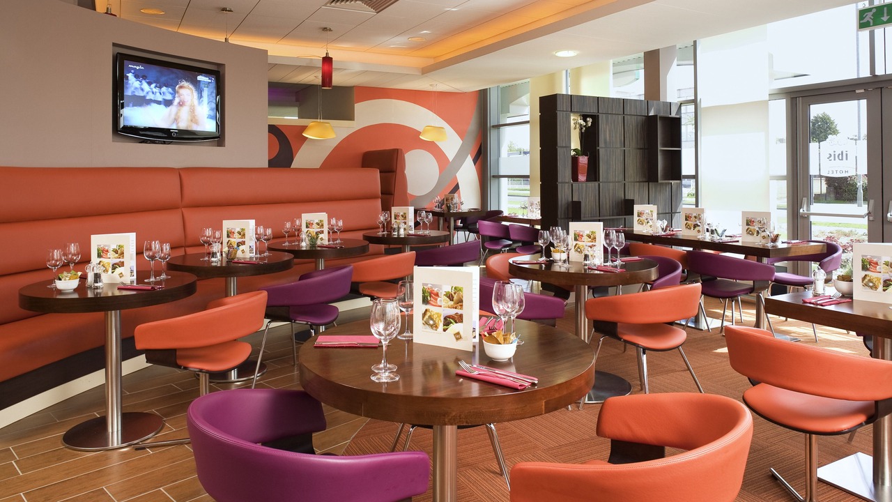 Photo of Livingroom in Borehamwood