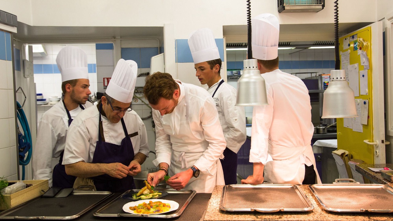Photo of Human In Picture in Avignon City Centre