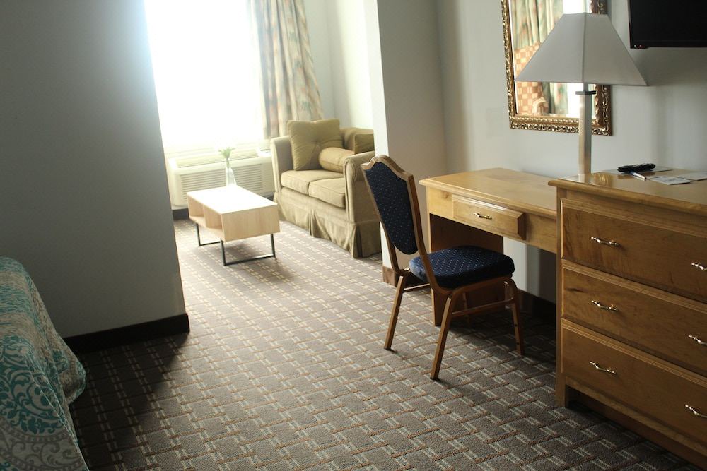 Photo of Livingroom in Narragansett Pier